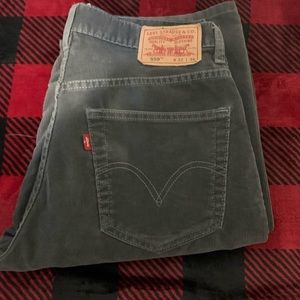 Carderoy greenish pair of Levi’s for men and women size 32 but fit like 30